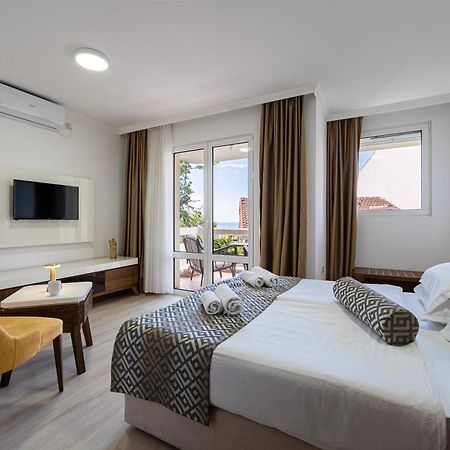 Hotel Adrovic Sveti Stefan Bagian luar foto