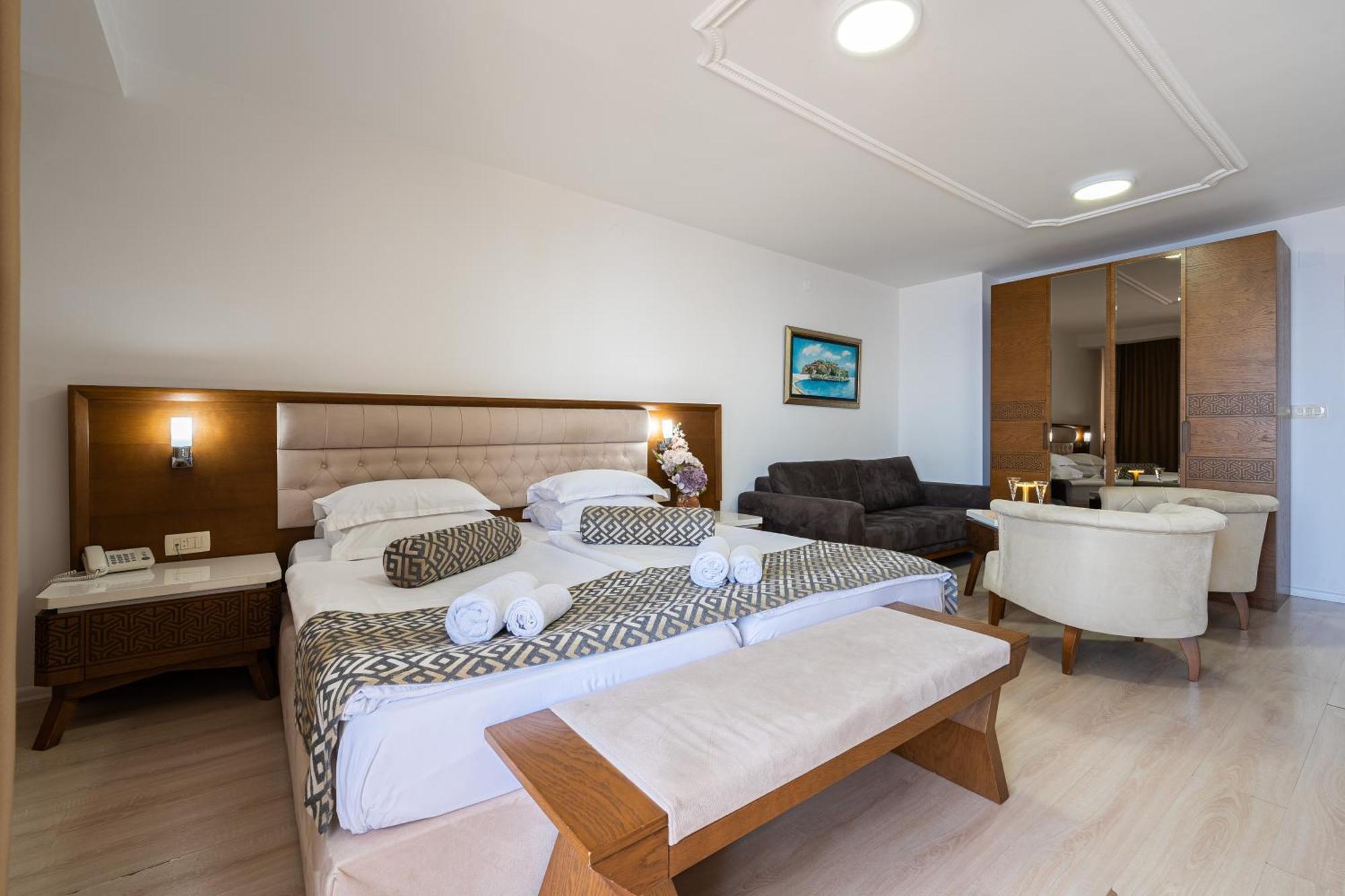 Hotel Adrovic Sveti Stefan Bagian luar foto