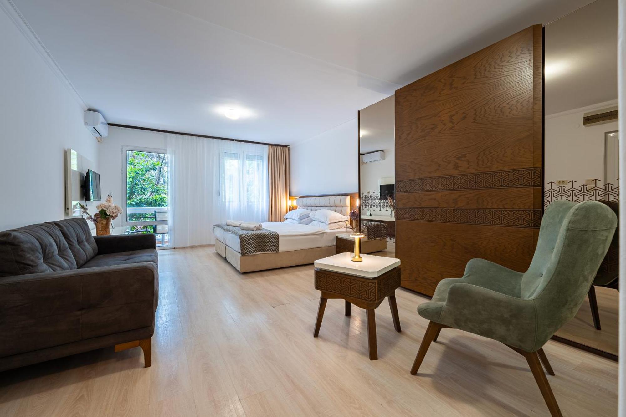 Hotel Adrovic Sveti Stefan Bagian luar foto