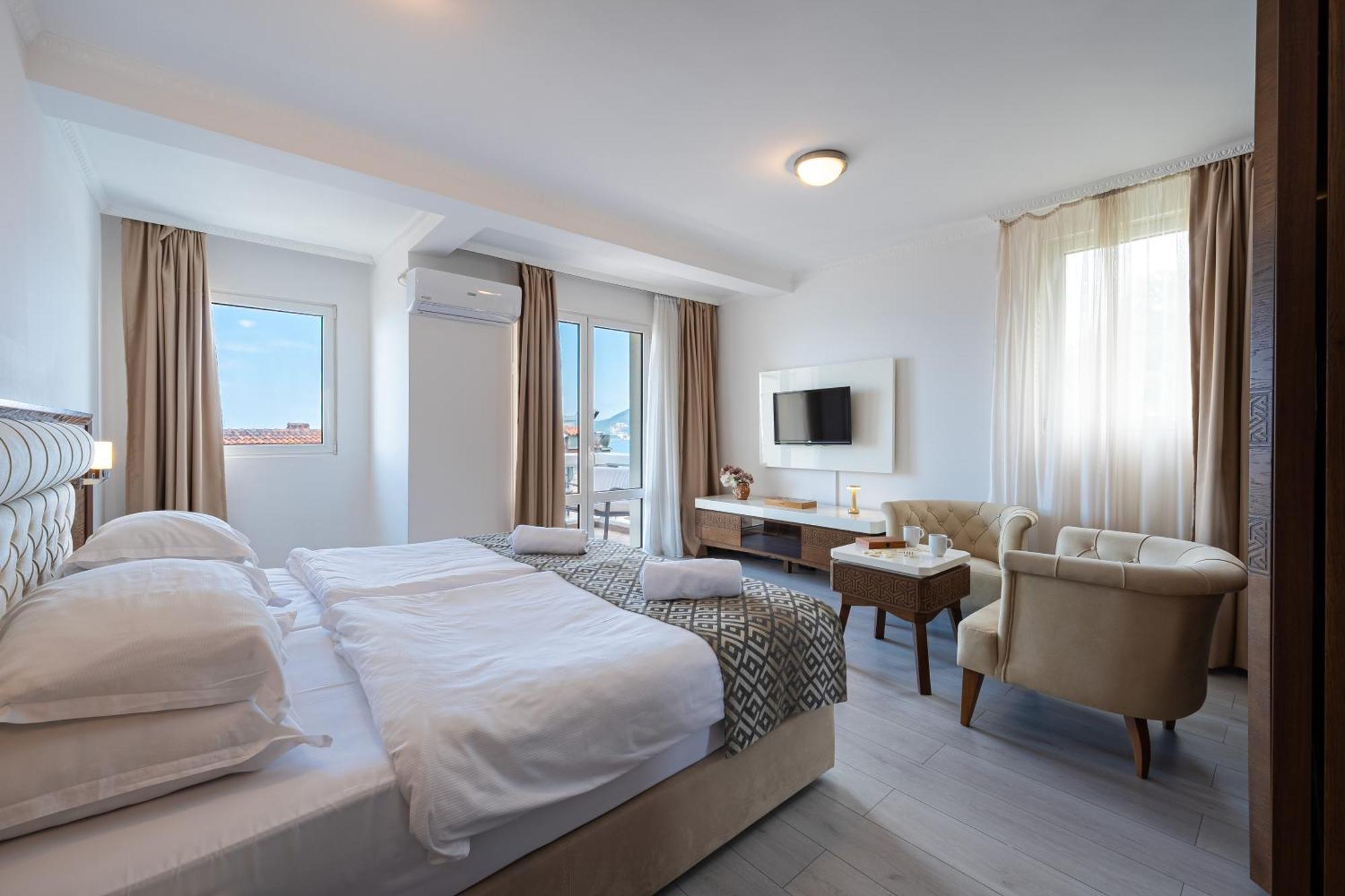 Hotel Adrovic Sveti Stefan Bagian luar foto