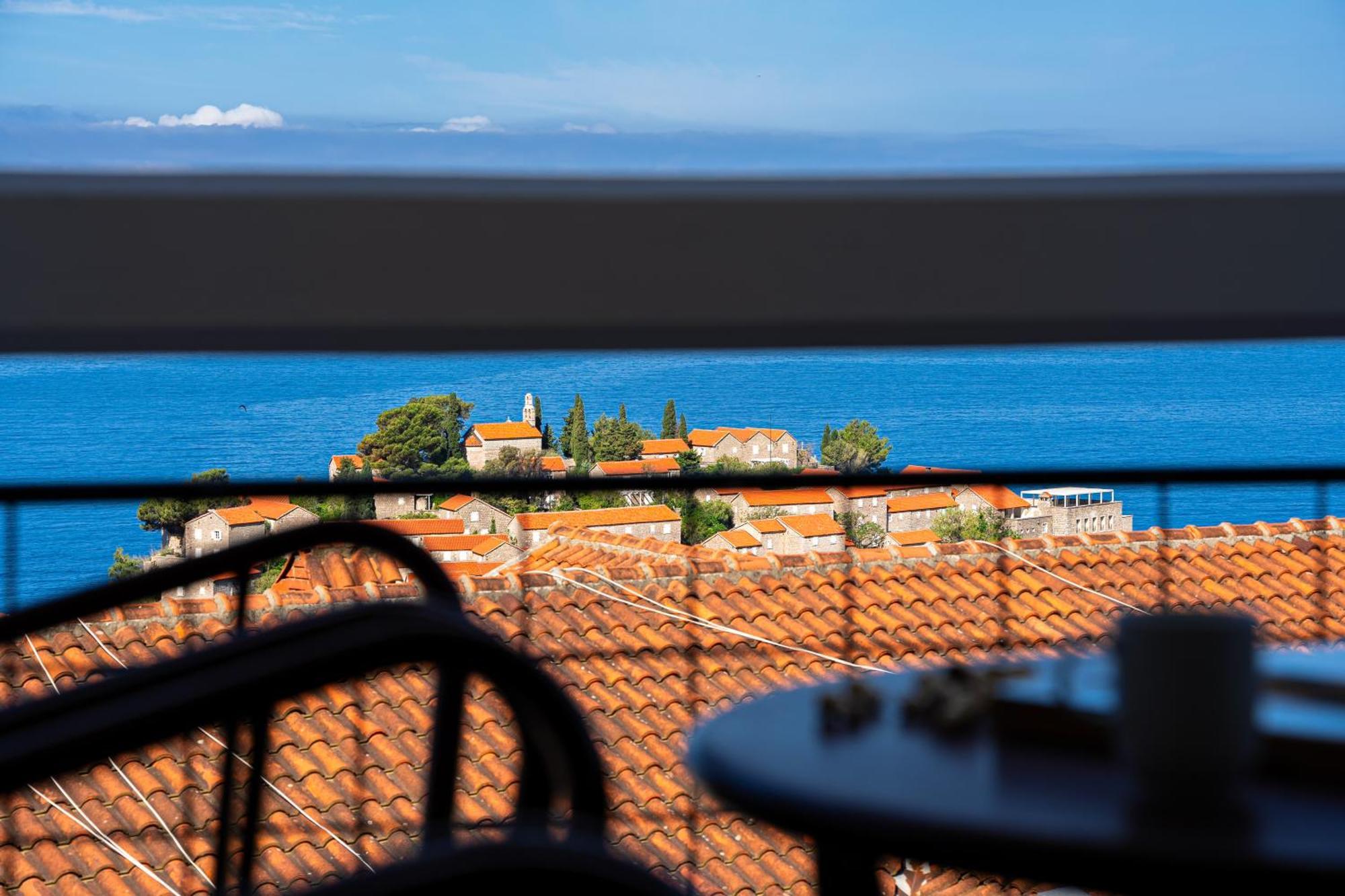 Hotel Adrovic Sveti Stefan Bagian luar foto