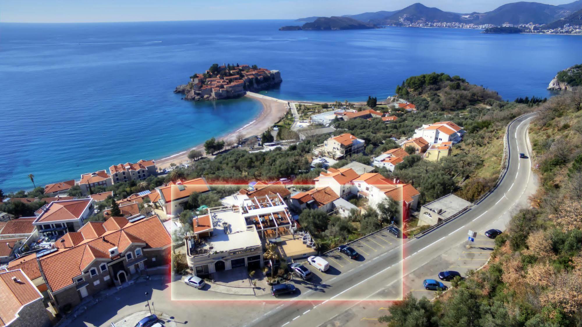 Hotel Adrovic Sveti Stefan Bagian luar foto